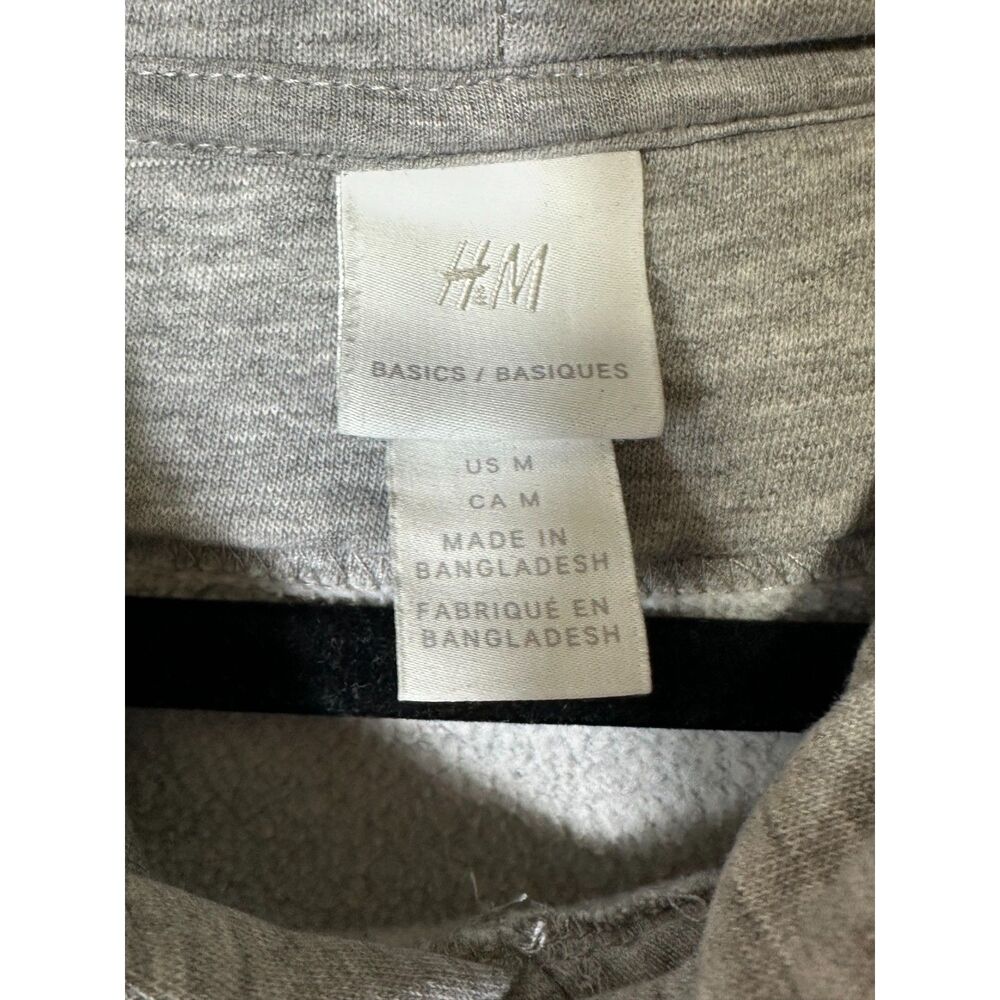 H&M Basics Classic Athletic Gray Pullover Hoodie with Kangaroo Pockets SZ M - Picture 2 of 4